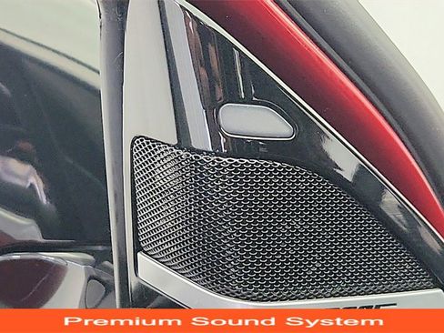 Used 2018 INFINITI QX30 Sport w/ Sport Leather Package image 13