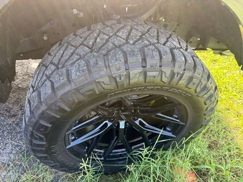 Used 2025 Ford F150 Raptor AWD/4WD image 16