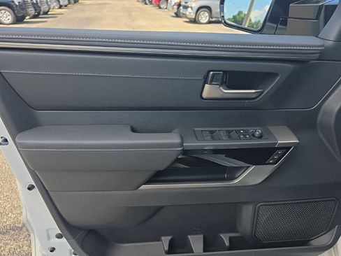 New 2026 Toyota Tundra Limited AWD/4WD image 15