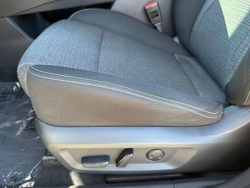 Used 2022 Nissan Rogue SV FWD image 31