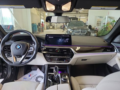 Used 2021 BMW 540i xDrive w/ Executive Package AWD/4WD image 18