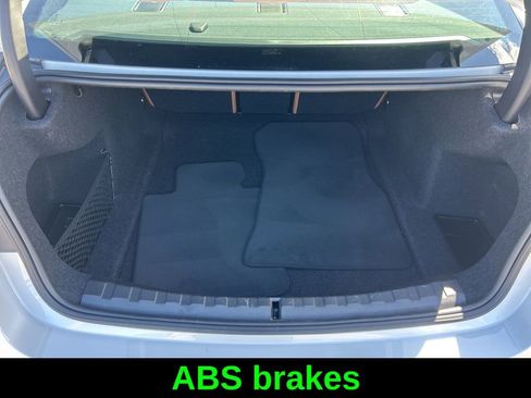 Used 2025 BMW 330i xDrive Sedan image 31