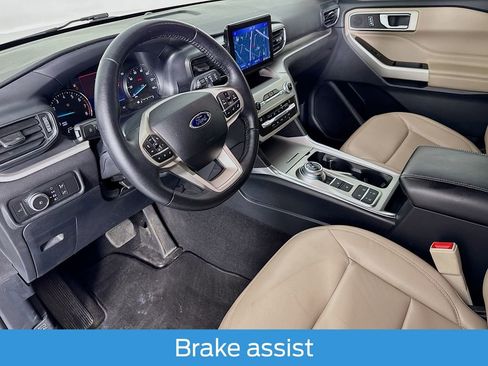 Used 2020 Ford Explorer XLT w/ Equipment Group 202A image 11