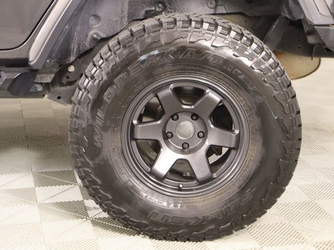 Used 2021 Jeep Wrangler Unlimited Rubicon image 19