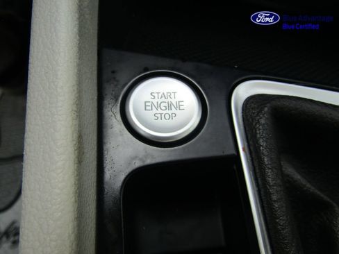 Used 2022 Volkswagen Jetta SE FWD image 33