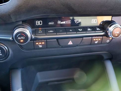 Used 2025 MAZDA MAZDA3 s image 26