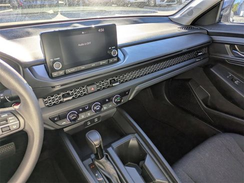 Used 2023 Honda Accord EX image 21
