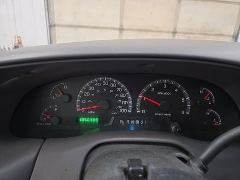 Used 2001 Ford F150 XLT image 37