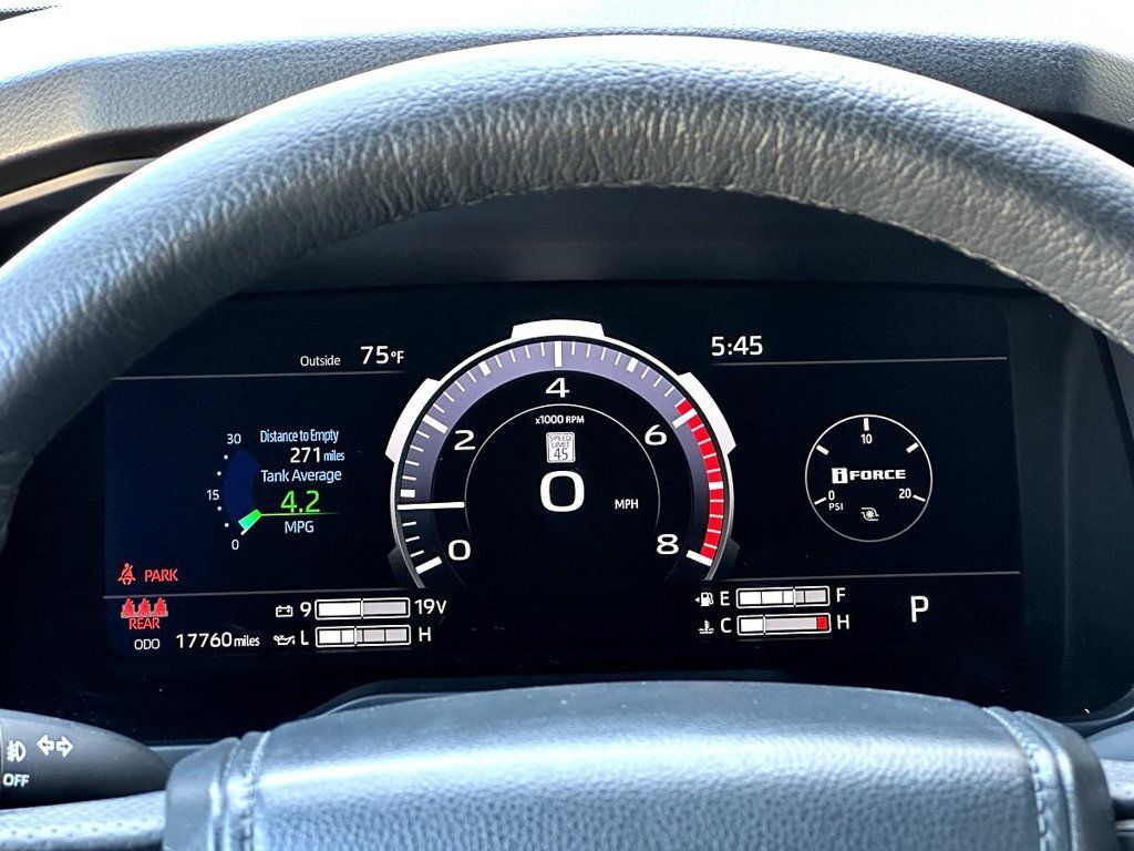 Used 2025 Toyota Tundra Limited AWD/4WD image 22