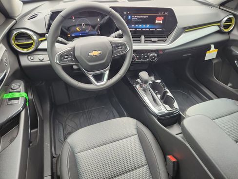 New 2026 Chevrolet Trax LT w/ Driver Confidence Package image 19