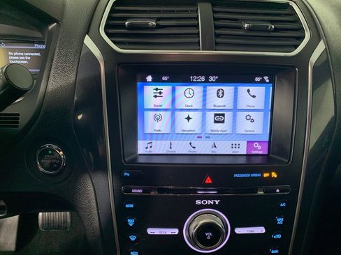 Used 2018 Ford Explorer Sport image 25