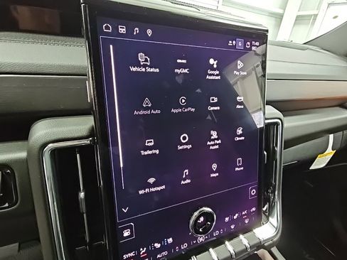 New 2025 GMC Yukon XL Denali w/ Sun & Power Step Package image 13