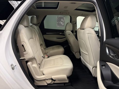 Used 2024 Buick Enclave Avenir w/ Avenir Technology Package image 19