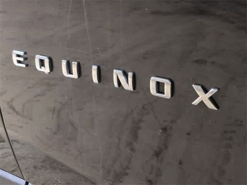 Used 2018 Chevrolet Equinox LT image 13