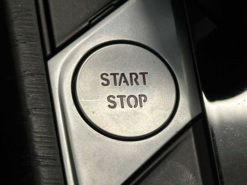 Used 2021 BMW 330e w/ Convenience Package image 19