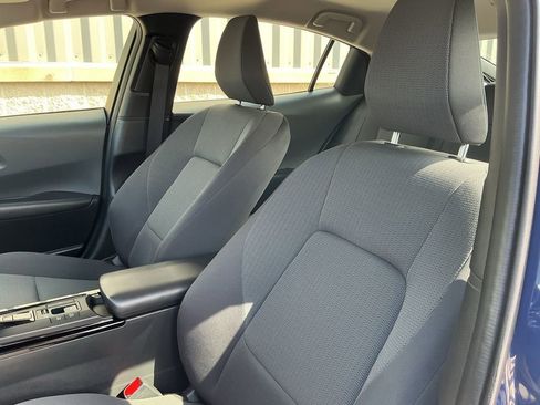 Used 2024 Toyota Prius LE image 9