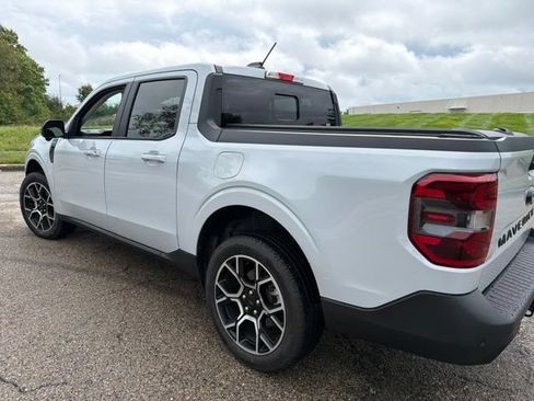 Used 2025 Ford Maverick Lariat AWD/4WD image 3