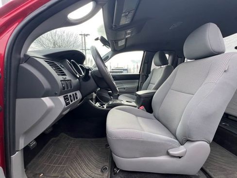 Used 2014 Toyota Tacoma 4x4 Access Cab V6 image 14