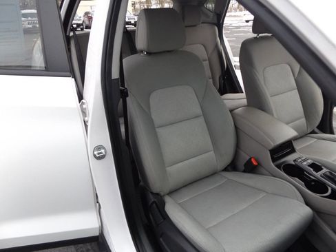 Used 2016 Hyundai Tucson SE w/ Option Group 02 image 21