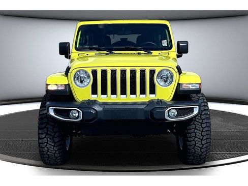 Used 2023 Jeep Wrangler Unlimited Sahara AWD/4WD image 4