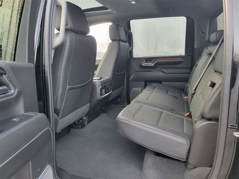Used 2024 GMC Sierra 2500 Denali w/ Denali Reserve Package image 12