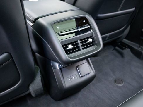 Certified 2025 Cadillac Lyriq Luxury image 23