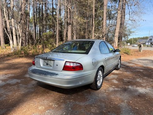 Used 2005 Mercury Sable LS image 6