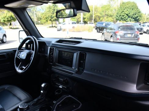 Used 2023 Ford Bronco Outer Banks image 14