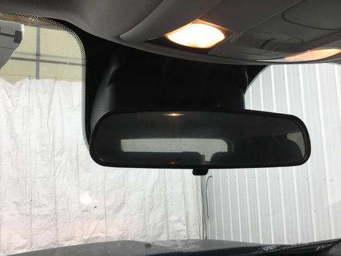 Used 2023 Jeep Renegade Latitude AWD/4WD image 16