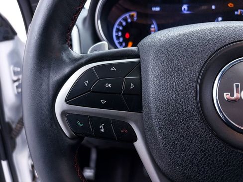 Used 2018 Jeep Grand Cherokee Trailhawk AWD/4WD image 31