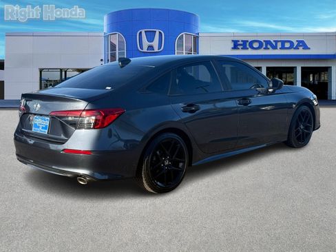 Used 2023 Honda Civic Sport image 7