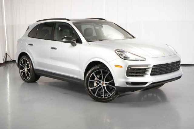 Used 2023 Porsche Cayenne AWD/4WD image 8