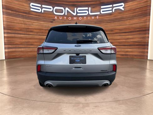 Used 2022 Ford Escape SEL image 6