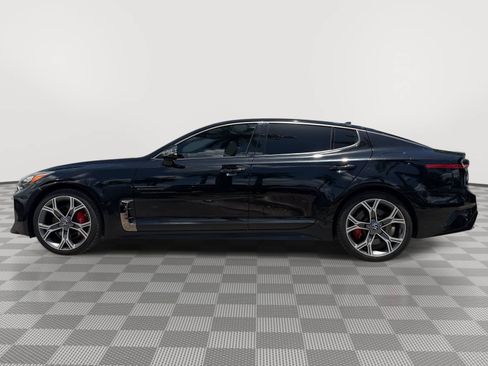 Used 2019 Kia Stinger GT1 AWD/4WD image 5