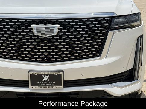 Used 2024 Cadillac Escalade Premium Luxury w/ Performance Package AWD/4WD image 4