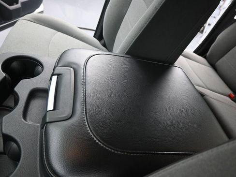 Used 2024 RAM 1500 Classic SLT image 30