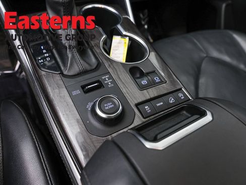 Used 2021 Toyota Highlander Limited AWD/4WD image 21