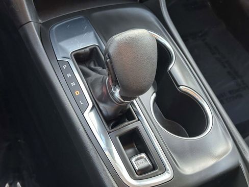 Certified 2023 Chevrolet Equinox LT image 29