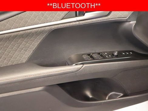 Used 2025 Toyota Camry XLE image 12