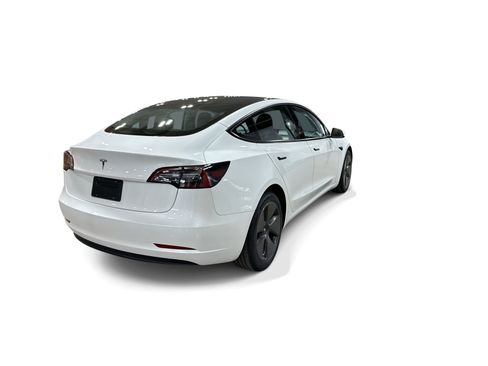 Certified 2023 Tesla Model 3 Standard Range RWD image 6