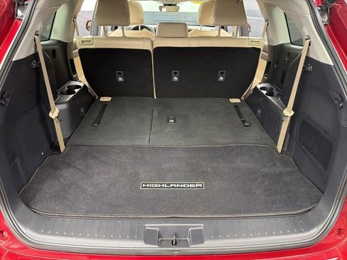 Used 2021 Toyota Highlander Limited image 41