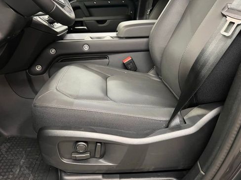 New 2025 Land Rover Defender 110 V8 image 12