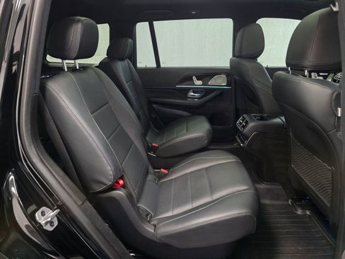 Used 2022 Mercedes-Benz GLS 450 4MATIC image 27