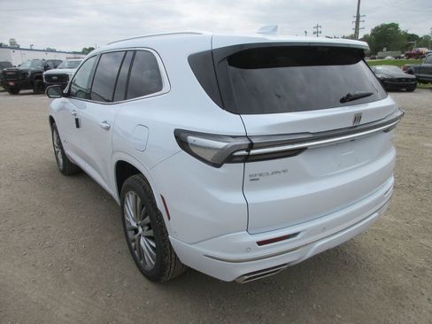 New 2026 Buick Enclave Avenir AWD/4WD image 7