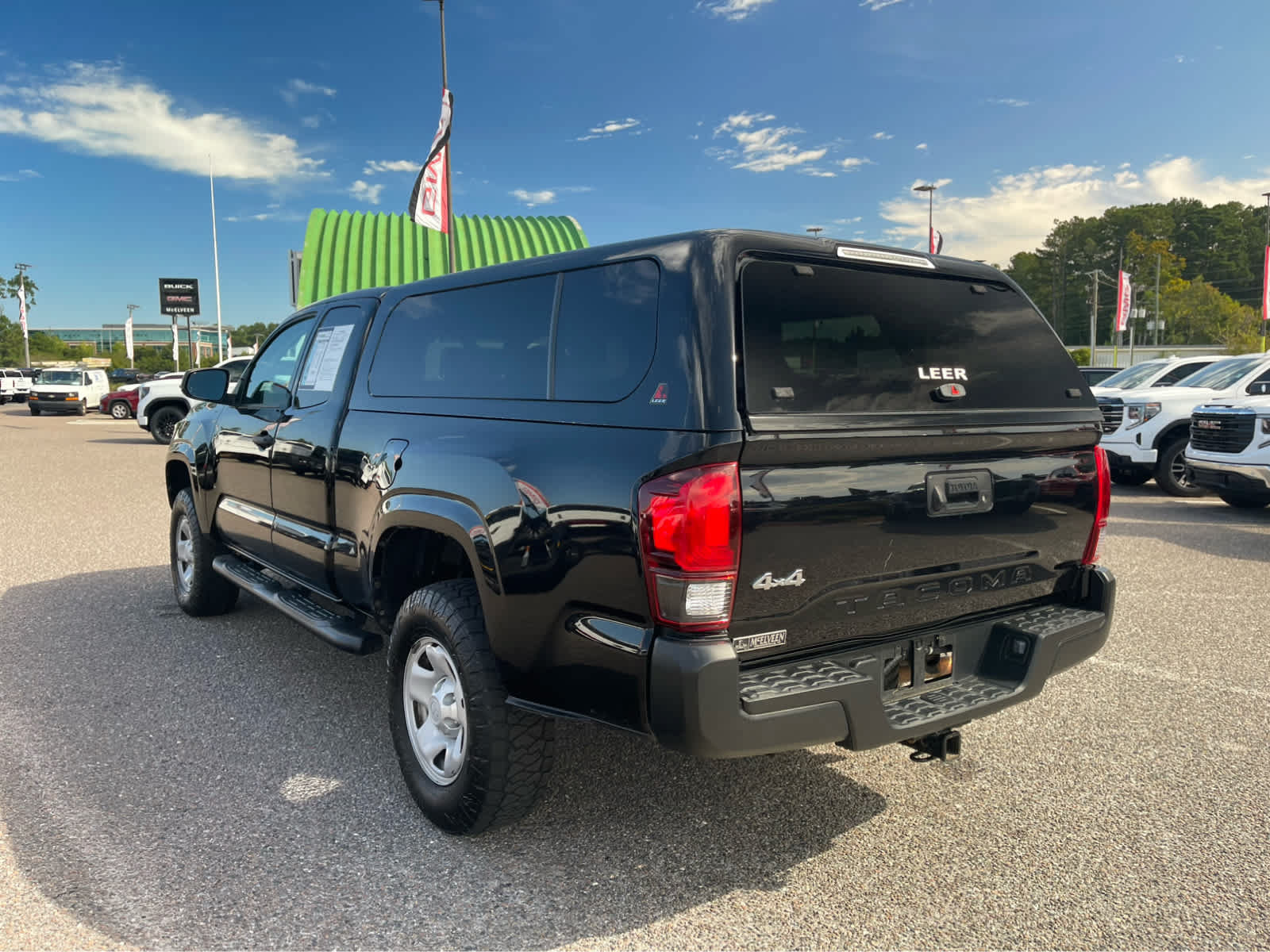 Used 2021 Toyota Tacoma SR AWD/4WD image 7