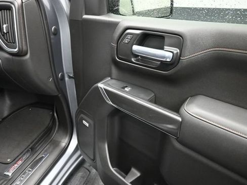 Used 2021 GMC Sierra 1500 AT4 w/ AT4 Preferred Package AWD/4WD image 17