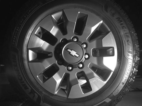 Used 2022 Chevrolet Silverado 2500 Custom w/ Custom Value Package AWD/4WD image 11