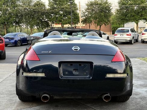 Used 2007 Nissan 350Z Touring RWD image 6