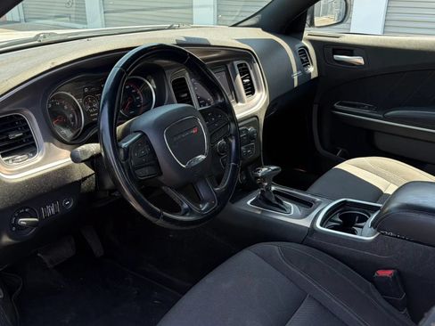 Used 2021 Dodge Charger SXT RWD image 10