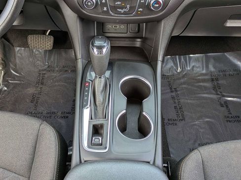 Used 2021 Chevrolet Equinox LT FWD image 19